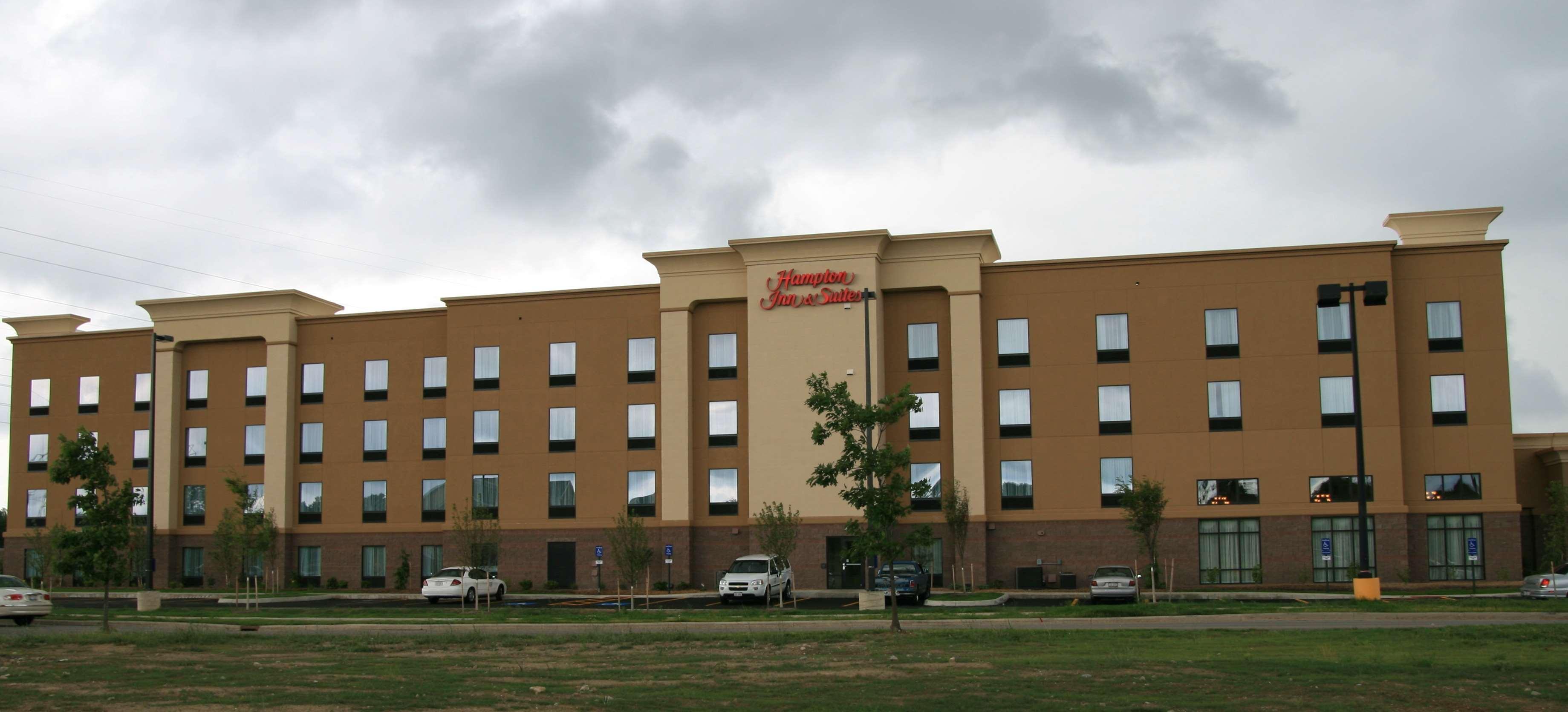 Hampton Inn & Suites Cleveland-Mentor Bagian luar foto