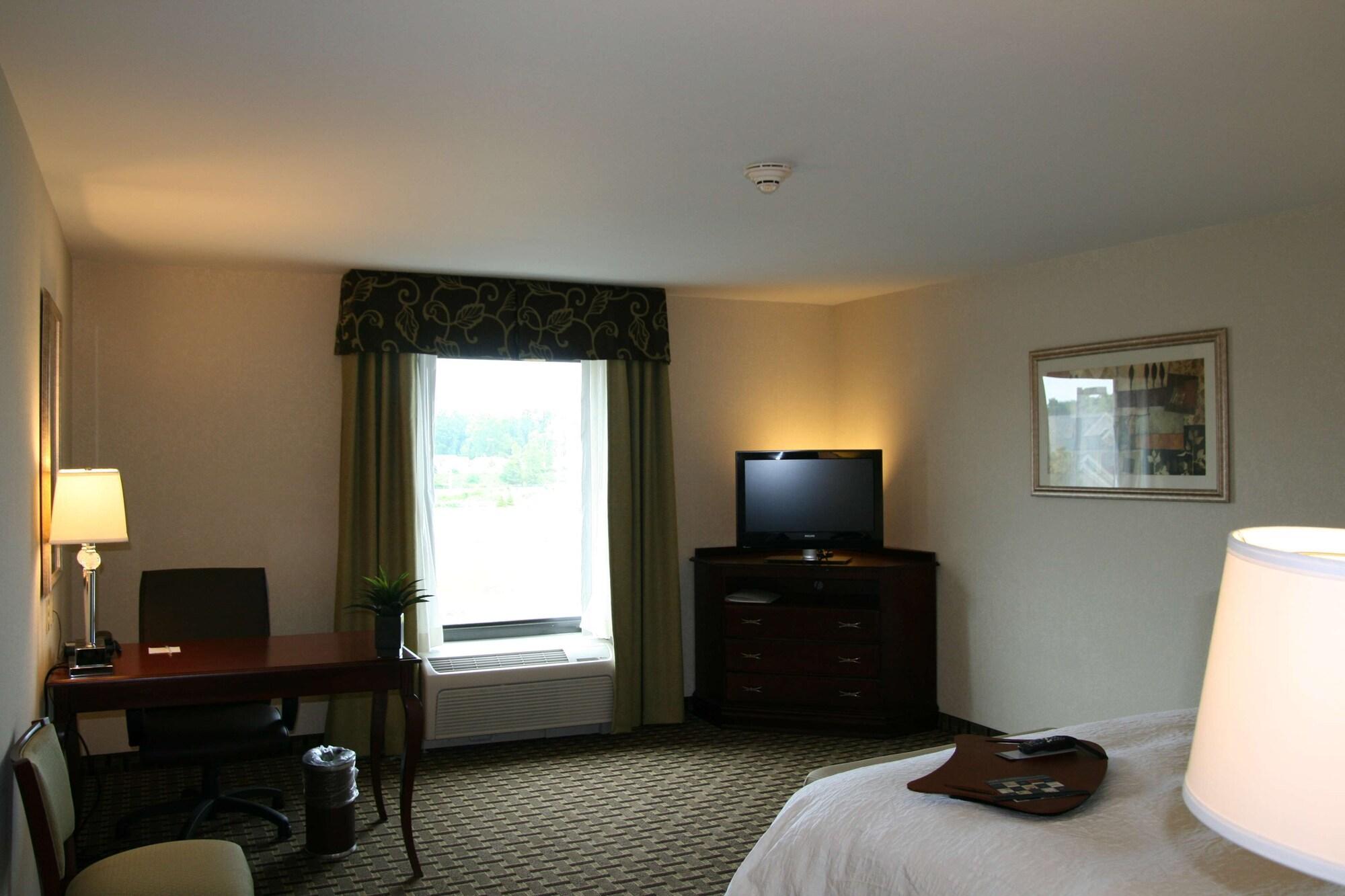Hampton Inn & Suites Cleveland-Mentor Bagian luar foto