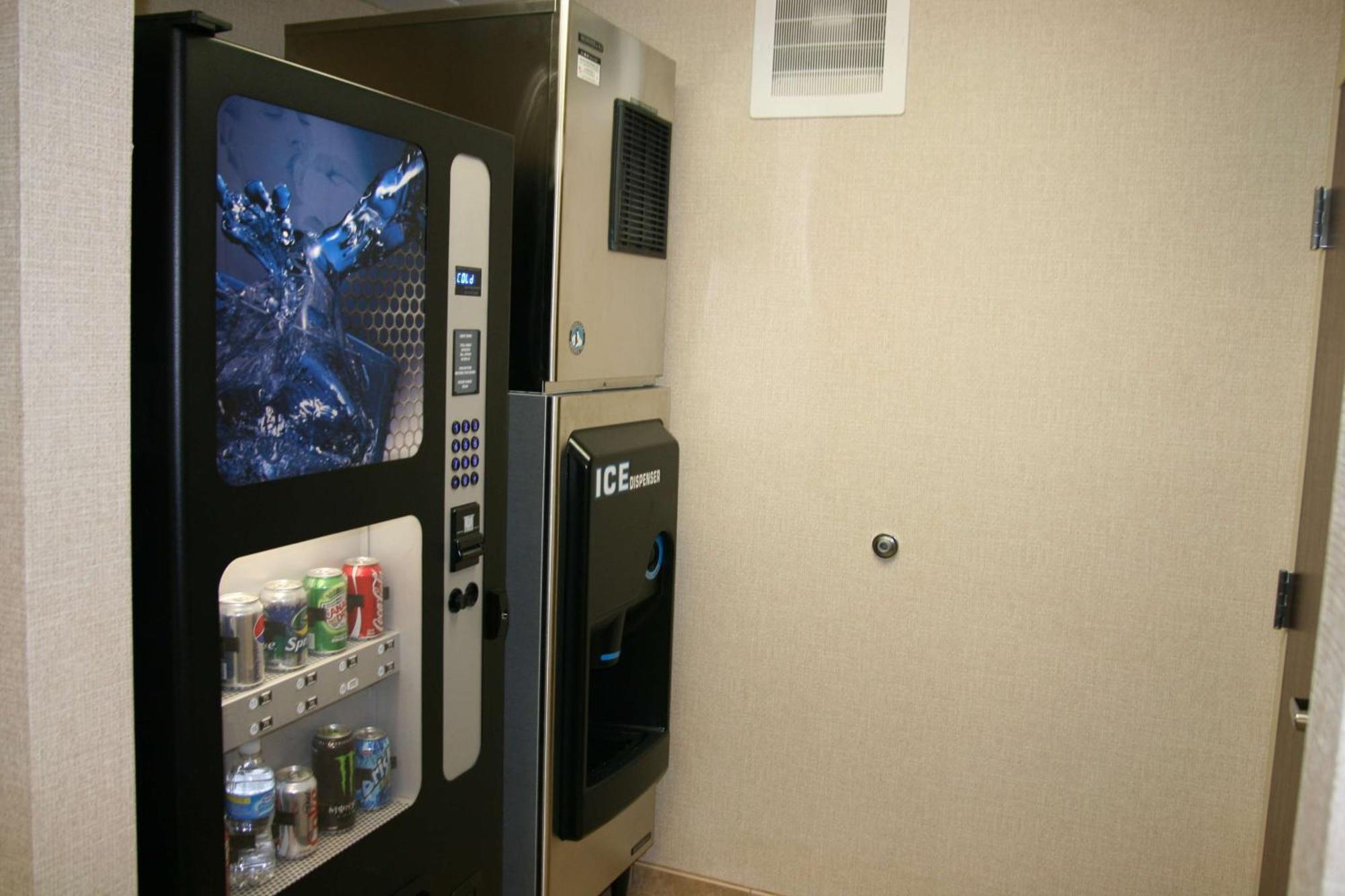 Hampton Inn & Suites Cleveland-Mentor Bagian luar foto