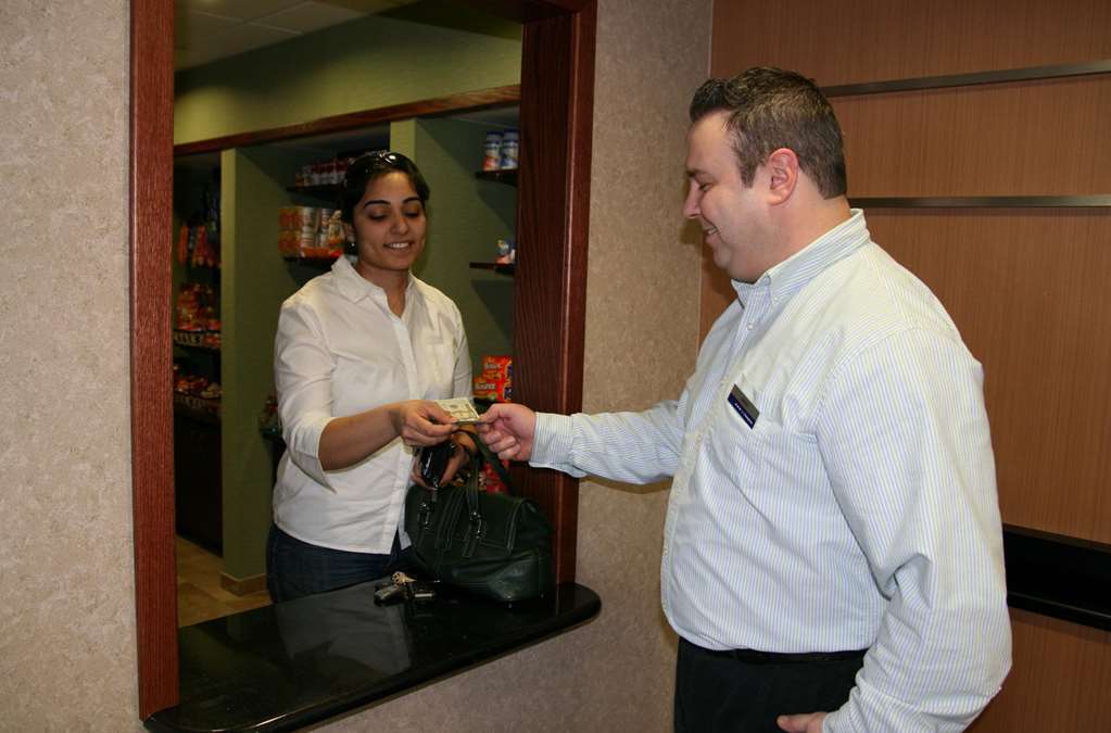 Hampton Inn & Suites Cleveland-Mentor Restoran foto